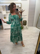 Cargar imagen en el visor de la galería, SAMIRA - Maxi vestido verde manga larga