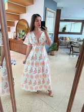 Cargar imagen en el visor de la galería, BLAKE - Maxi vestido blanco estampado naranja