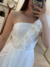 Cargar imagen en el visor de la galería, ARTEMISA - Maxi vestido blanco asimétrico