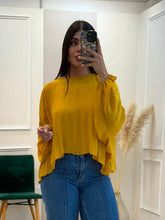 Cargar imagen en el visor de la galería, MARLENE - Blusa amarilla