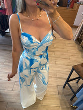 Cargar imagen en el visor de la galería, FABIANA - Set blusa y pantalón azul con blanco