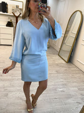 Cargar imagen en el visor de la galería, JANNA - Vestido corto azul