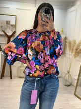 Cargar imagen en el visor de la galería, CALIPSO – Blusa floral multicolor manga larga