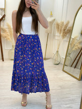 Cargar imagen en el visor de la galería, ELECTRA – Falda larga azul rey con flores