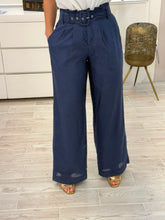 Cargar imagen en el visor de la galería, CHARLOTTE - Pantalón azul profundo