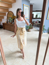 Cargar imagen en el visor de la galería, ANAHI - Falda beige con rayas