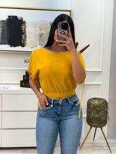 Cargar imagen en el visor de la galería, AIDA - Blusa mostaza