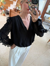 Cargar imagen en el visor de la galería, MELODY - Blusa negra