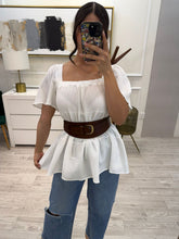 Cargar imagen en el visor de la galería, LAURA - Blusón blanco