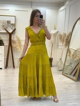 Cargar imagen en el visor de la galería, MIRNA - Maxi vestido mostaza