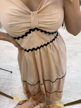 Cargar imagen en el visor de la galería, JULIANA - Maxi vestido beige