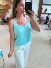 Cargar imagen en el visor de la galería, RHUE - Blusa aqua tirantes