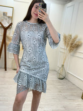 Cargar imagen en el visor de la galería, RAMIRA - Vestido corto tejido