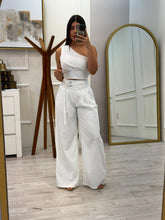 Cargar imagen en el visor de la galería, JUNIPER - Set pantalón y blusa blancos