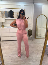 Cargar imagen en el visor de la galería, CORA - Set pantalon y blusa rosa