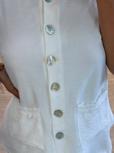 Cargar imagen en el visor de la galería, BROOKLYN - Set blusa y pantalon blanco