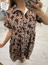 Cargar imagen en el visor de la galería, MOON - Vestido midi café estampado