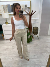 Cargar imagen en el visor de la galería, SOLENNE - Pantalon beige
