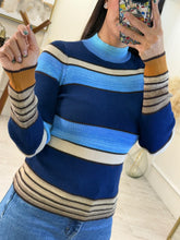 Cargar imagen en el visor de la galería, ELIZABETH - Blusa rayas azul manga larga