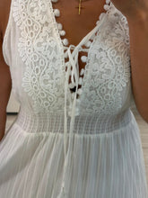 Cargar imagen en el visor de la galería, SARA - Maxi vestido blanco