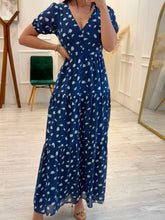 Cargar imagen en el visor de la galería, CLEOPATRA - Maxi vestido azul petróleo
