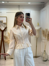 Cargar imagen en el visor de la galería, LORRAINE - Camisa avena