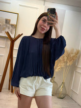 Cargar imagen en el visor de la galería, ESTEFI - Blusa azul marino