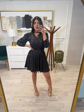 Cargar imagen en el visor de la galería, EZIA - Vestido corto manga larga
