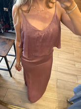 Cargar imagen en el visor de la galería, VALERIA - Maxi vestido rosa viejo