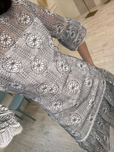 Cargar imagen en el visor de la galería, RAMIRA - Vestido corto tejido