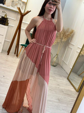 Cargar imagen en el visor de la galería, HEIDI - Maxi vestido salmón