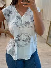 Cargar imagen en el visor de la galería, ODALYS  - Blusa sin mangas estampada