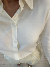 Cargar imagen en el visor de la galería, ISAMAR - Camisa blanca manga larga