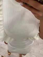 Cargar imagen en el visor de la galería, ELVIA - Vestido de punto blanco