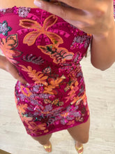 Cargar imagen en el visor de la galería, RILEY - Vestido violeta con apliques lentejuela
