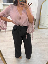 Cargar imagen en el visor de la galería, TORI - Blusa palo de rosa
