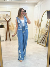Cargar imagen en el visor de la galería, BERNABELLA - Set blusa y pantalón azul