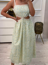 Cargar imagen en el visor de la galería, LEAH - Maxi vestido tirantes beige estampado