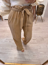 Cargar imagen en el visor de la galería, ARLETTE - Pantalón beige