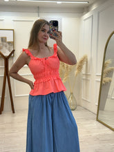 Cargar imagen en el visor de la galería, RANIA - Blusa coral