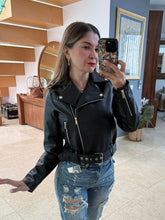 Cargar imagen en el visor de la galería, SABINA - Chamarra negra