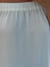 Cargar imagen en el visor de la galería, RITA - Blusa blanca