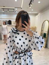 Cargar imagen en el visor de la galería, MEI - Vestido hueso polka dots