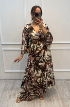 Cargar imagen en el visor de la galería, ADORA - Maxi vestido estampado multicolor