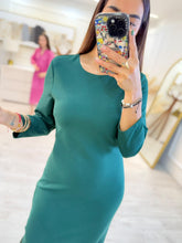 Cargar imagen en el visor de la galería, NEREIDA – Maxi vestido verde con flecos