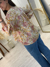 Cargar imagen en el visor de la galería, LUISA – Blusa floral rosa y mostaza manga larga