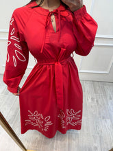Cargar imagen en el visor de la galería, AISLIN - Maxi vestido rojo hojas