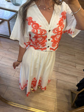 Cargar imagen en el visor de la galería, ANETTE - Set falda y blusa blanco