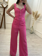 Cargar imagen en el visor de la galería, NESSA - Set blusa y pantalón fucsia rayas