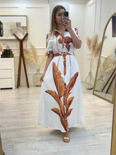 Cargar imagen en el visor de la galería, TOÑA - Maxi vestido blanco estampado hojas